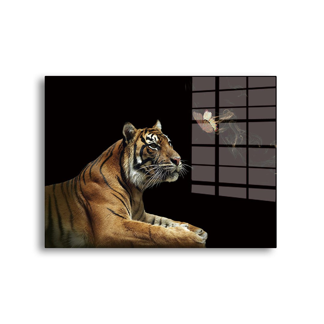 Tijger met vlinder glasschilderij voorkant